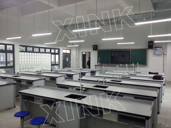 <a href='http://m.laleng.cn/chanpin/53-1.html' target='1' style='font-size:18px; font-weight:bold; color:#000000;'>科學(xué)實(shí)驗(yàn)室</a>