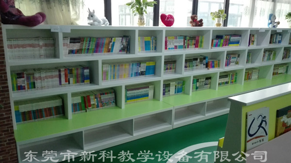 <a href='http://m.laleng.cn/chanpin/110-1.html' target='1' style='font-size:18px; font-weight:bold; color:#000000;'>圖書閱覽室</a>4