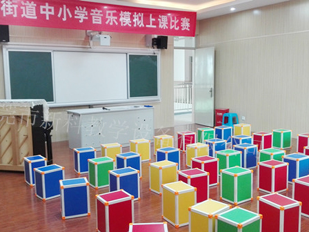 <a href='http://m.laleng.cn/chanpin/58-1.html' target='1' style='font-size:18px; font-weight:bold; color:#000000;'>音樂功能室</a>