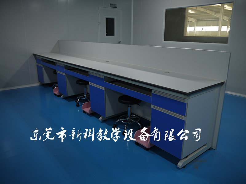 <a href='http://m.laleng.cn/products/64-1.html' target='1' style='font-size:18px; font-weight:bold; color:#000000;'>實驗室邊臺</a>案例